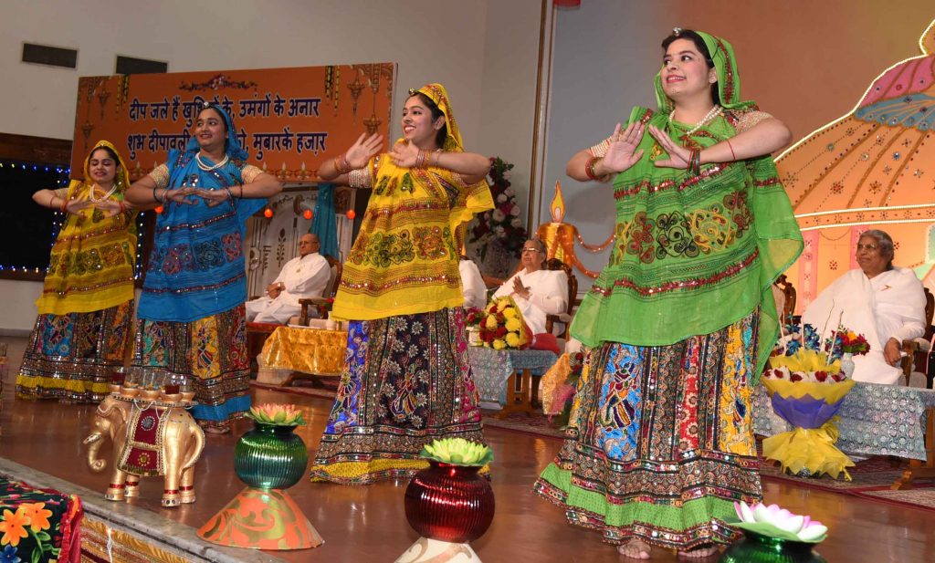 ओआरसी में बड़े ही हर्षोल्लास से मनाया दीपावली का पावन पर्व